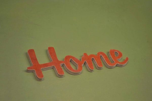 Medinis pastatomas užrašas "Home" - Image 2