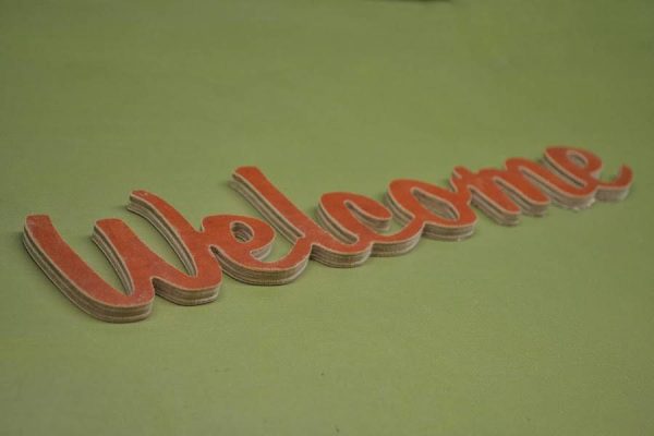 Medinis pastatomas užrašas "Welcome" - Image 2