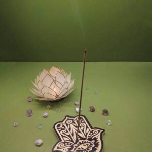 Medinė smilkalinė "Hamsa ranka"