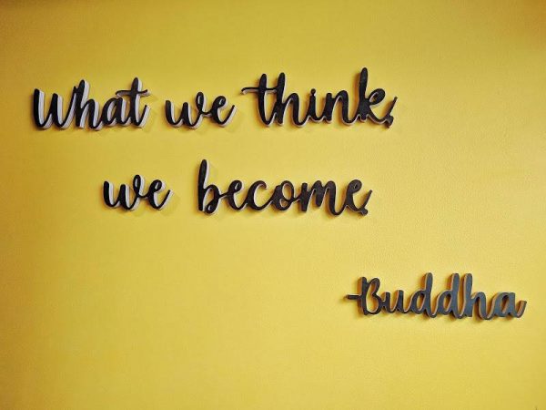 Medinis pakabinamas užrašas "What we think we become" - Image 3